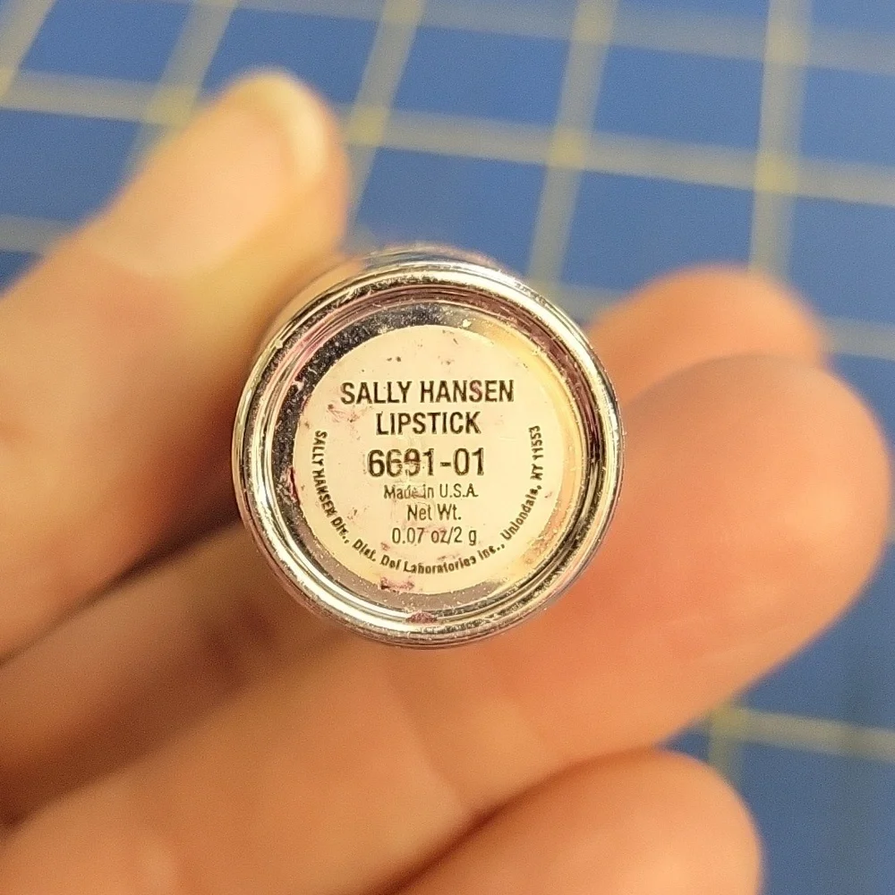 Sally Hansen 6691-01 Coppery Lipstick 2g New